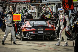 Pit Lane, Race

