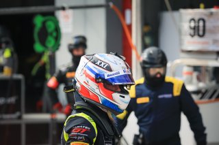 Pit Lane, Race
