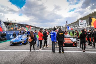 Gridwalk, Race

