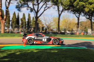 #5 Haupt Racing Team DEU Mercedes-AMG GT3 Florian SCHOLZE DEU Hubert HAUPT DEU Arjun MAINI IND Gold Cup, Race
