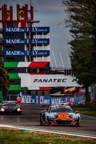 #30 Team WRT BEL Audi R8 LMS evo II GT3 Thomas NEUBAUER FRA Benjamin GOETHE MCO Jean-Baptiste SIMMENAUER FRA Silver Cup, GT3, Race
