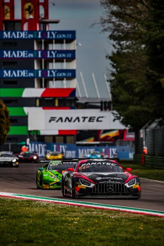 #5 Haupt Racing Team DEU Mercedes-AMG GT3 Hubert HAUPT DEU Florian SCHOLZE DEU Arjun MAINI IND Gold Cup, GT3, Race
