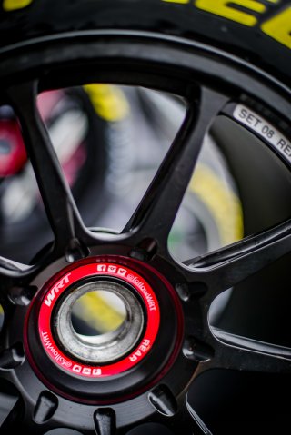 Paddock, Pirelli

