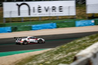 #53 AF Corse Ferrari 488 GT3 Pierre Alexandre Jean FRA Ulysse de Pauw BEL Silver Cup, Free Practice
