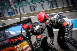 Pitlane, Race 2

