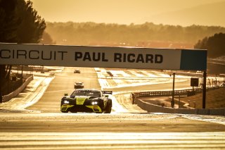 #97 Beechdean AMR Aston Martin Vantage AMR GT3 Valentin HASSE-CLOT FRA Theo NOUET FRA Andrew HOWARD GBR Gold Cup, Pre-Qualifying
