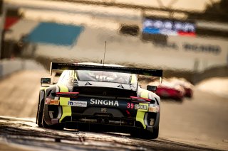 #39 Singha Racing Team TP 12 Porsche 911 GT3-R (991.II) Piti BHIROMBHAKDI THA Tanart SATHIENTHIRAKUL THA Matthew PAYNE NZL Gold Cup, Race
