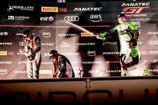 Podium, Race
