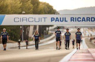 Trackwalk
