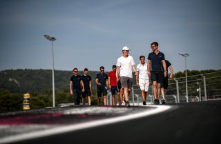 Trackwalk
