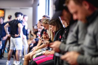 #83 Iron Dames Ferrari 488 GT3 Rahel FREY CHE Sarah BOVY BEL Michelle GATTING DNK Gold Cup, Drivers Briefing
