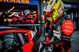 #32 Team WRT Audi R8 LMS evo II GT3 Charles Weerts Dries Vanthoor Pro, FGTWC, Free Practice, Pitlane
