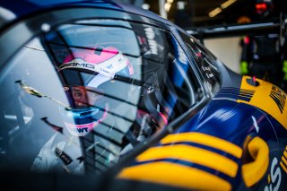 #88 AKKODIS ASP Team Mercedes-AMG GT3 Jules Gounon Jim Pla Pro, FGTWC, Free Practice, Pitlane
