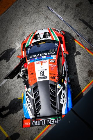 #18 GSM Novamarine Lamborghini Huracan GT3 Evo Danny Kroes Lucas Mauron Silver Cup, Pitlane, Pre-Qualifying
