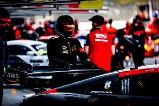 Pitlane, Qualifying 1
