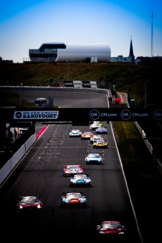 #30 Team WRT Audi R8 LMS evo II GT3 Thomas Neubauer Benjamin Goethe Silver Cup, FGTWC, Race 1
