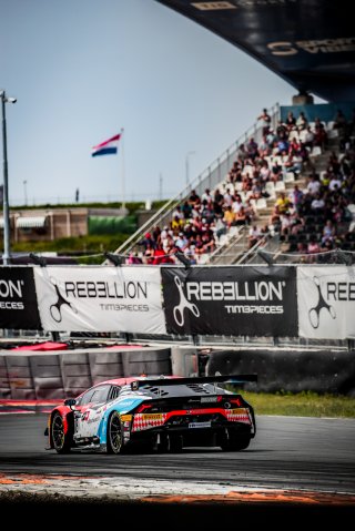 #18 GSM Novamarine Lamborghini Huracan GT3 Evo Danny Kroes Lucas Mauron Silver Cup, FGTWC, Race 1
