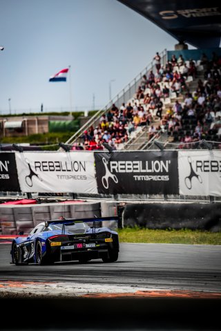 #159 Garage 59 McLaren 720 S GT3 Manuel Maldonado Ethan Simioni Silver Cup, FGTWC, Race 1
