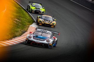 #56 Dinamic Motorsport Porsche 911 GT3-R (991.II) Giorgio Roda Klaus Bachler Pro, FGTWC, Race 1
