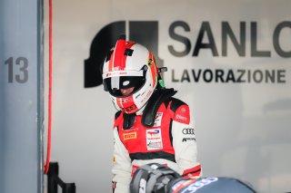 Pitlane, Race 1
