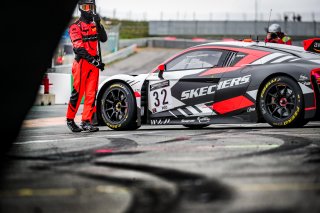#32 Team WRT Audi R8 LMS evo II GT3 Charles Weerts Dries Vanthoor Pro, FGTWC, Pitlane, Qualifying 2

