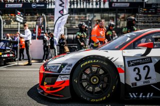 #32 Team WRT Audi R8 LMS evo II GT3 Charles Weerts Dries Vanthoor Pro, FGTWC, Grid Walk, Race 2
