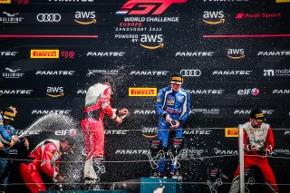 Podium, Race 2
