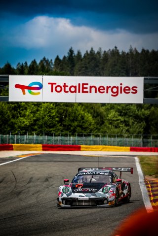 #16 Earl Bamber Motorsport Porsche 911 GT3-R (991.II) Pro-Am Cup, Bronze Test
