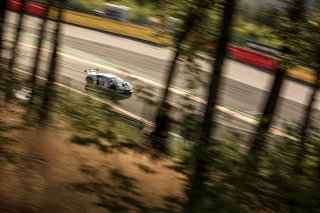 #77 Barwell Motorsport Lamborghini Huracan GT3 Evo Ahmad AL HARTHY Sam DE HAAN Alex MACDOWALL Sandy MITCHELL Lamborghini Huracan GT3 Evo Gold Cup, Race
