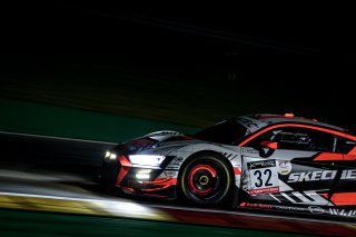 #32 Audi Sport Team WRT Audi R8 LMS evo II GT3 Dries VANTHOOR Kelvin VAN DER LINDE Charles WEERTS Audi R8 LMS evo II GT3 Pro, Night, Race
