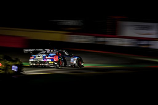 #221 GPX Martini Racing Porsche 911 GT3-R (991.II) Richard LIETZ Michael CHRISTENSEN Kevin ESTRE Porsche 911 GT3-R (991.II) Pro, Night, Race
 | SRO / Kevin Pecks