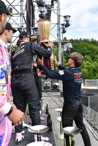 Podium, Race
