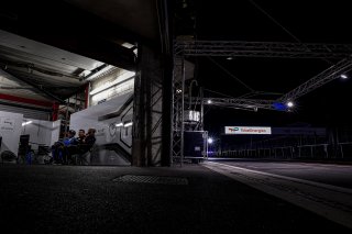 Night, Race
