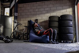 Night, Race
