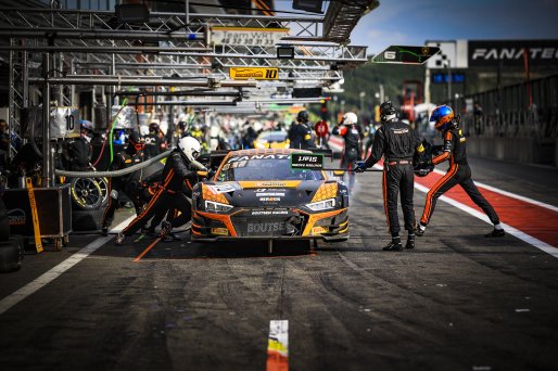 #10 Boutsen Racing Audi R8 LMS evo II GT3 Karim OJJEH Benjamin LESSENNES Antoine LECLERC Adam ETEKI Audi R8 LMS evo II GT3 Gold Cup, Pitlane, Race
 | SRO / Patrick Hecq Photography