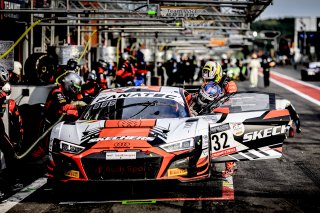 #32 Audi Sport Team WRT Audi R8 LMS evo II GT3 Dries VANTHOOR Kelvin VAN DER LINDE Charles WEERTS Audi R8 LMS evo II GT3 Pro, Pitlane, Race
