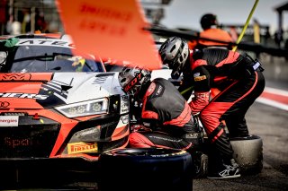 #32 Audi Sport Team WRT Audi R8 LMS evo II GT3 Dries VANTHOOR Kelvin VAN DER LINDE Charles WEERTS Audi R8 LMS evo II GT3 Pro, Pitlane, Race
