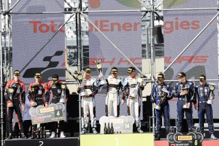 Podium, Race
