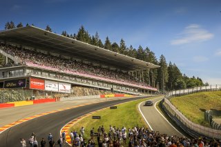 Gridwalk, Race
