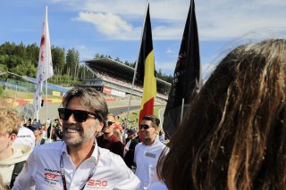 Gridwalk, Race
