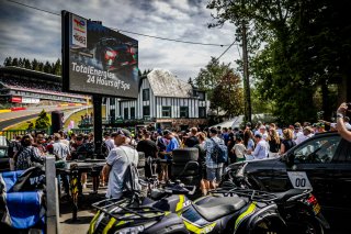 Grid Walk
