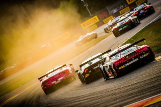 #32 Audi Sport Team WRT Audi R8 LMS evo II GT3 Dries VANTHOOR Kelvin VAN DER LINDE Charles WEERTS Audi R8 LMS evo II GT3 Pro, Race
