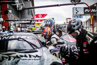 #90 Madpanda Motorsport Mercedes-AMG GT3 Sean WALKINSHAW Oscar TUNJO Patrick KUJALA Ezequiel PEREZ COMPANC Mercedes-AMG GT3 Silver Cup, Pitlane, Race
