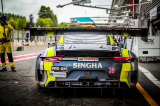 #39 Singha Racing Team TP 12 Porsche 911 GT3-R (991.II) Piti BHIROMBHAKDI Christophe HAMON Tanart SATHIENTHIRAKUL Earl BAMBER Porsche 911 GT3-R (991.II) Pro-Am Cup, Pitlane, Race
