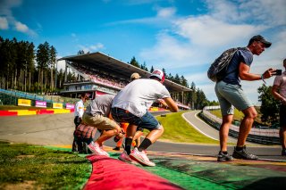 Grid Walk

