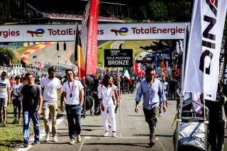 Gridwalk, Race
