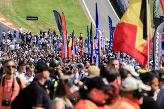 Gridwalk, Race
