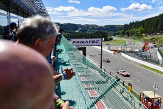Ambiance, Race
