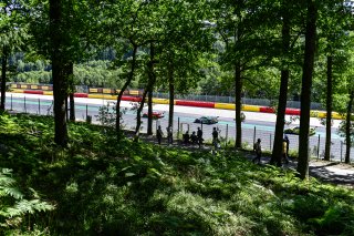 Ambiance, Race
