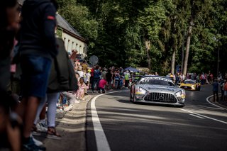 Parade
